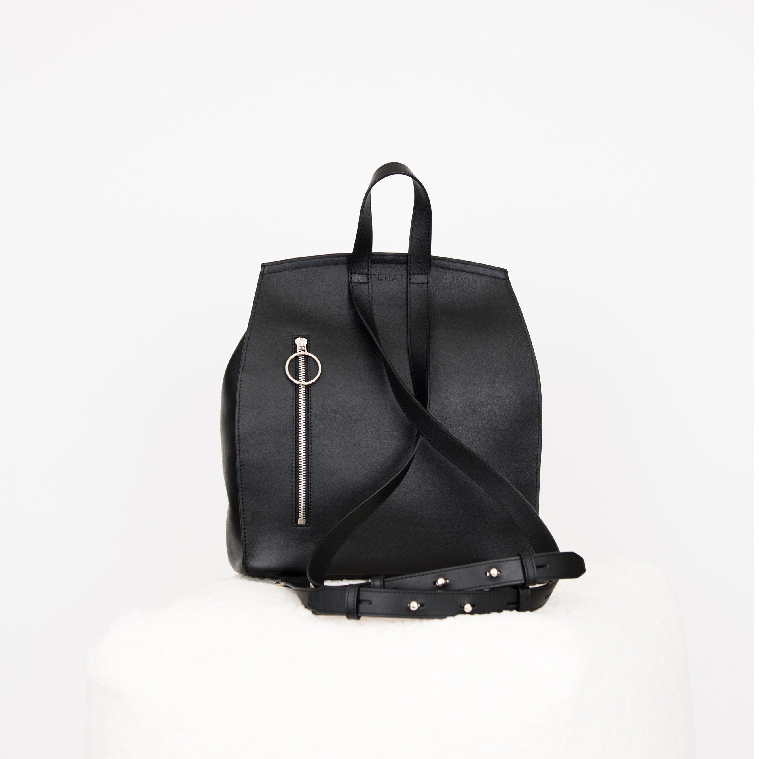 Small Backpack - Black/faux leather - Ladies